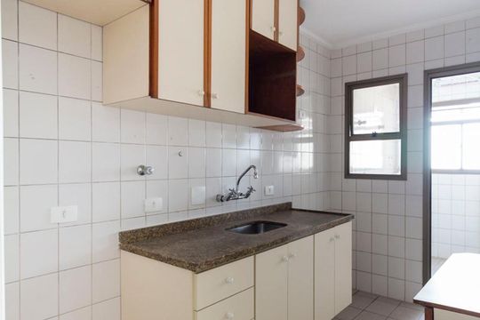 Cozinha de apartamento para alugar com 3 quartos, 74m² em Planalto Paulista, São Paulo