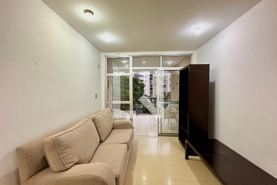 Sala de apartamento para alugar com 2 quartos, 110m² em Jardim Botânico, Rio de Janeiro