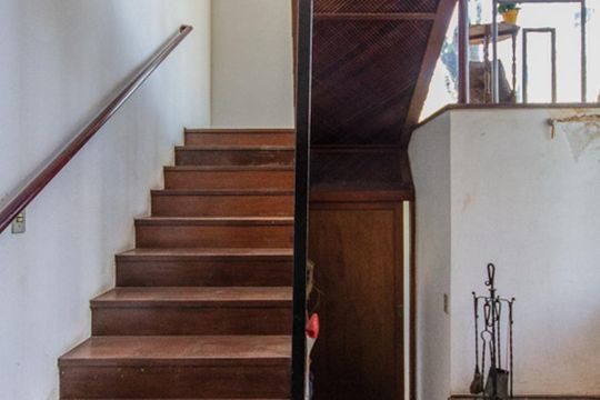 Acesso ao Piso Superior de casa para alugar com 5 quartos, 900m² em Vila Inah, São Paulo