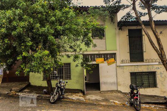 Casa à venda com 3 quartos, 117m² em Jardim Aeroporto, São Paulo