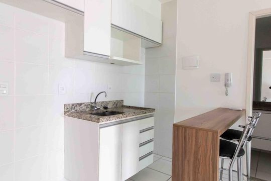 Cozinha de apartamento para alugar com 1 quarto, 39m² em Sul (águas Claras), Brasília