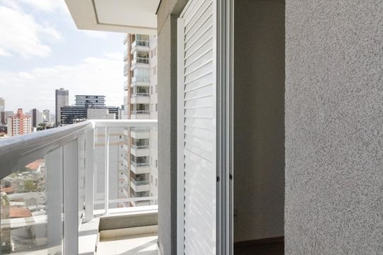 Varanda de apartamento à venda com 2 quartos, 76m² em Centro, Osasco