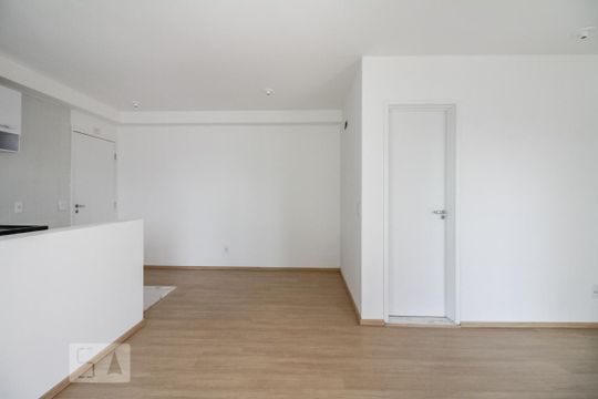 Sala de apartamento à venda com 2 quartos, 76m² em Centro, Osasco