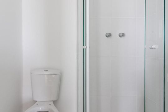Banheiro de apartamento à venda com 2 quartos, 76m² em Centro, Osasco