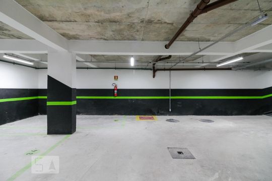 Garagem de apartamento à venda com 2 quartos, 76m² em Centro, Osasco