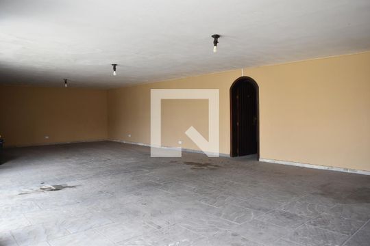 Garagem de casa para alugar com 7 quartos, 510m² em Guabirotuba, Curitiba