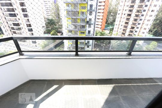 varanda de apartamento à venda com 3 quartos, 107m² em Vila Andrade, São Paulo