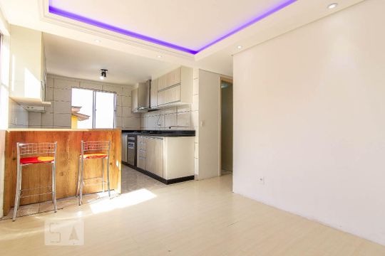 Apartamento à venda com 2 quartos, 42m² em Sítio Cercado, Curitiba