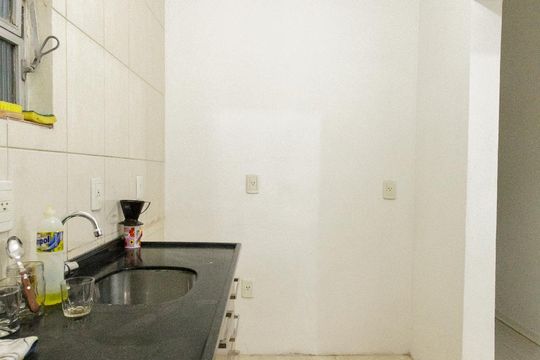 Cozinha de apartamento à venda com 1 quarto, 65m² em Auxiliadora, Porto Alegre