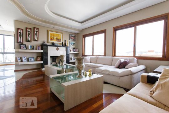 Apartamento para alugar com 3 quartos, 336m² em Rio Branco, Porto Alegre
