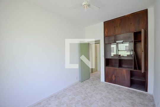 Quarto 2 de apartamento para alugar com 2 quartos, 74m² em Praça da Bandeira, Rio de Janeiro