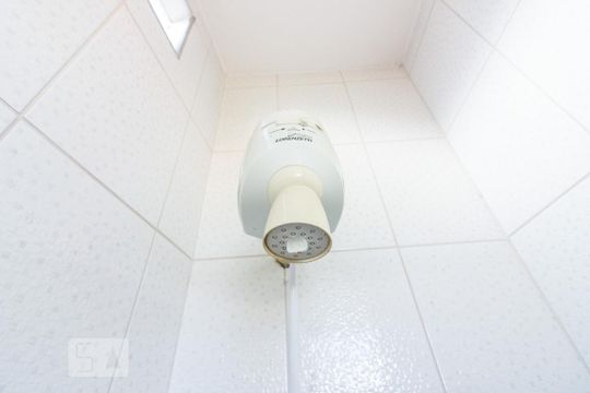 Chuveiro de casa à venda com 3 quartos, 150m² em Jardim Peri, Osasco
