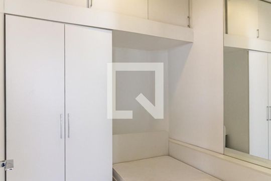 Quarto de Serviço de apartamento para alugar com 3 quartos, 242m² em Higienópolis, São Paulo
