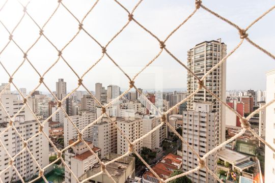 Suíte 3 - Quarto - Vista de apartamento para alugar com 3 quartos, 242m² em Higienópolis, São Paulo