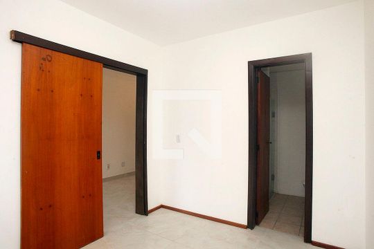 Suíte de apartamento para alugar com 1 quarto, 35m² em Partenon, Porto Alegre
