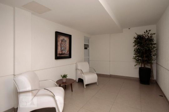 Hall Social de kitnet/studio para alugar com 1 quarto, 30m² em República, São Paulo