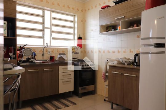 Cozinha de apartamento à venda com 1 quarto, 55m² em Centro, São Leopoldo
