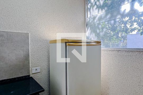 Cozinha de apartamento para alugar com 1 quarto, 20m² em Mooca, São Paulo