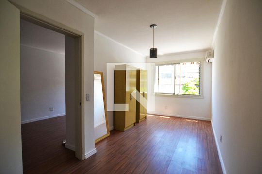 Quarto de apartamento para alugar com 1 quarto, 45m² em Bela Vista, Porto Alegre