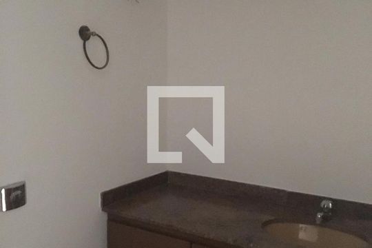 Banheiro de apartamento para alugar com 4 quartos, 156m² em Cerqueira César, São Paulo
