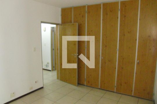 Quarto de apartamento para alugar com 4 quartos, 156m² em Cerqueira César, São Paulo