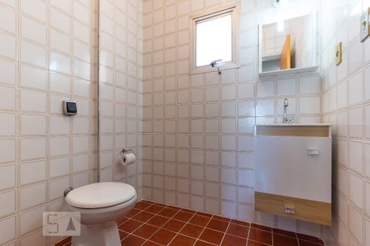 Banheiro de apartamento à venda com 1 quarto, 38m² em Botafogo, Campinas