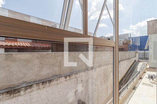 Vista da Suíte 1 de casa de condomínio para alugar com 2 quartos, 70m² em Vila Moinho Velho, São Paulo