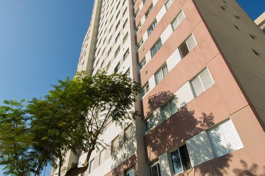 Fachada de apartamento para alugar com 1 quarto, 33m² em Cambuci, São Paulo
