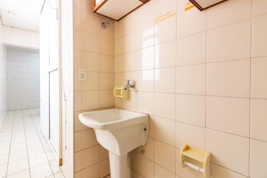 Área de Serviço de apartamento para alugar com 3 quartos, 78m² em Vila Yara, Osasco