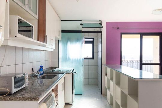Cozinha de apartamento à venda com 2 quartos, 54m² em Vila Santa Catarina, São Paulo