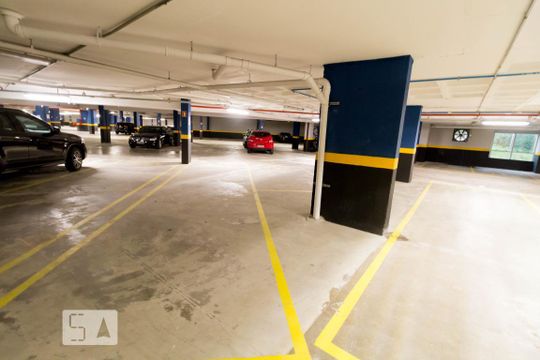 Garagem de apartamento para alugar com 1 quarto, 49m² em Petrópolis, Porto Alegre
