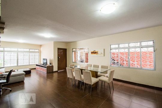 Sala de casa à venda com 4 quartos, 275m² em Bosque da Saúde, São Paulo