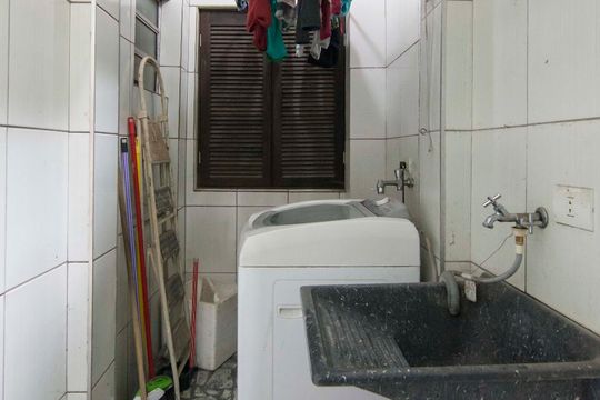 Lavanderia de casa à venda com 4 quartos, 350m² em Santana, São Paulo