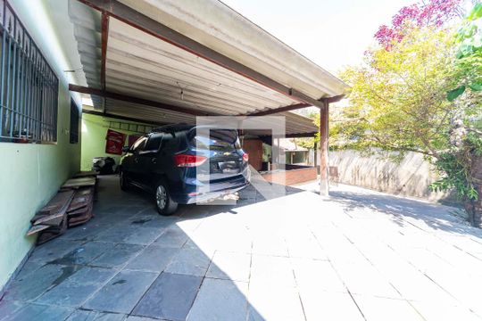 Garagem de casa à venda com 3 quartos, 189m² em Vila Curuçá, Santo André