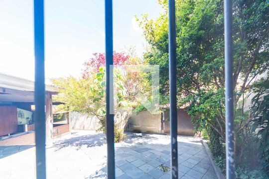 Vista de casa à venda com 3 quartos, 189m² em Vila Curuçá, Santo André