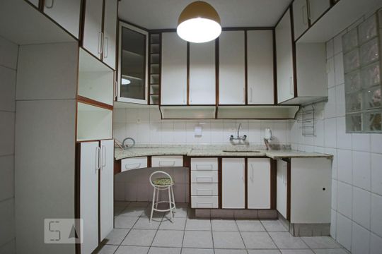Cozinha de apartamento à venda com 3 quartos, 145m² em Santa Cecília, São Paulo