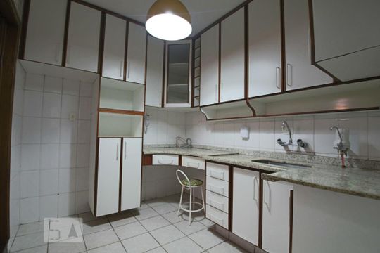 Cozinha de apartamento à venda com 3 quartos, 145m² em Santa Cecília, São Paulo