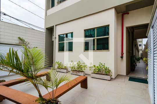 Entrada de apartamento para alugar com 1 quarto, 42m² em Vila do Encontro, São Paulo