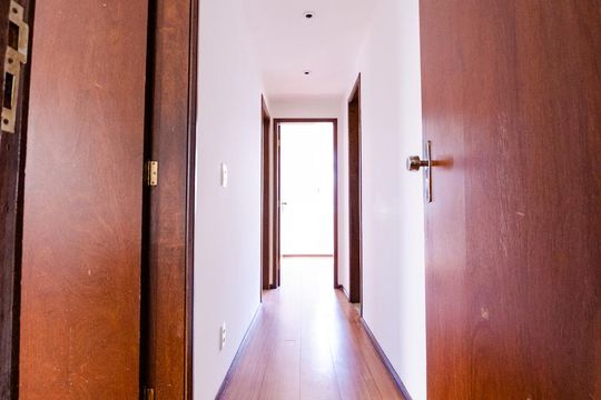 Corredor de apartamento à venda com 3 quartos, 100m² em Gutierrez, Belo Horizonte