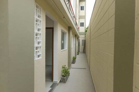 Corredor de apartamento para alugar com 1 quarto, 40m² em Vila do Encontro, São Paulo