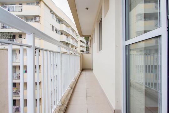 Varanda de apartamento para alugar com 3 quartos, 84m² em Catete, Rio de Janeiro