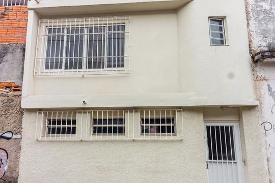 Fachada de kitnet/studio para alugar com 1 quarto, 20m² em Jardim Bonfiglioli, São Paulo