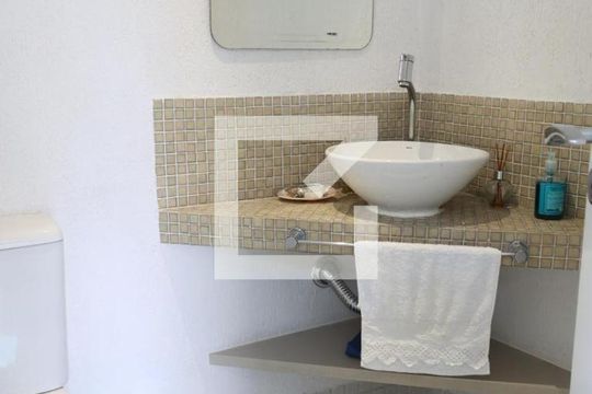 Lavabo de kitnet/studio à venda com 1 quarto, 45m² em Vila Nova Conceição, São Paulo