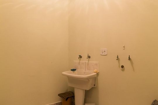 Área de serviço de casa à venda com 3 quartos, 180m² em Chácara Mafalda, São Paulo