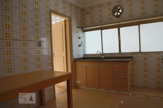 Cozinha de apartamento à venda com 3 quartos, 140m² em Higienópolis, São Paulo
