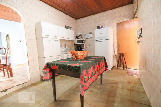 Cozinha de casa à venda com 4 quartos, 120m² em Independência - 1º Complemento Setor das Mansões, Goiânia