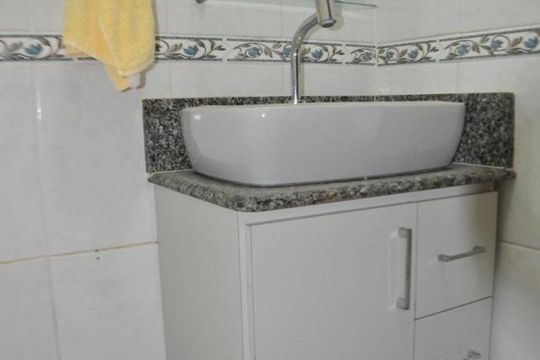 Banheiro Social de casa de condomínio à venda com 4 quartos, 220m² em Anil, Rio de Janeiro