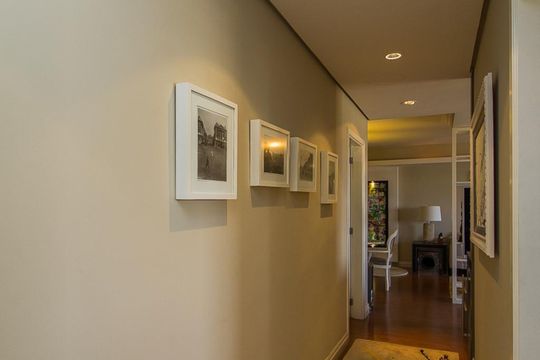 Corredor de apartamento à venda com 2 quartos, 110m² em Marechal Rondon, Canoas