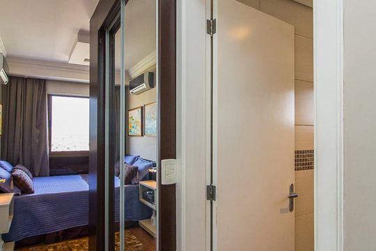 Detalhe da suíte de apartamento à venda com 2 quartos, 110m² em Marechal Rondon, Canoas