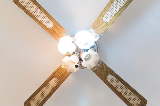 Detalhe Sala de casa à venda com 5 quartos, 440m² em Vila Carmosina, São Paulo